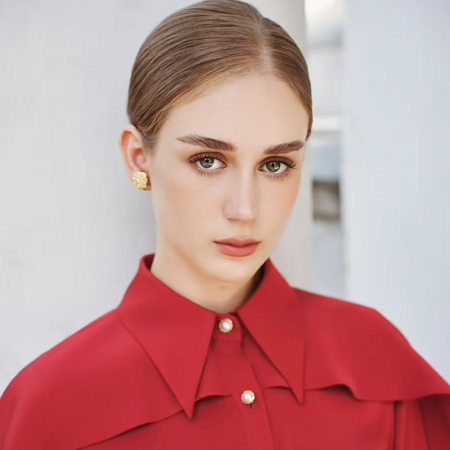 8260 甜美白皙 |  俄罗斯