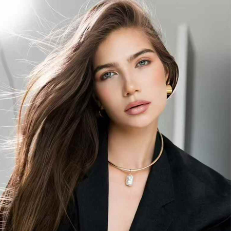 8261 高冷感女模 |  俄罗斯